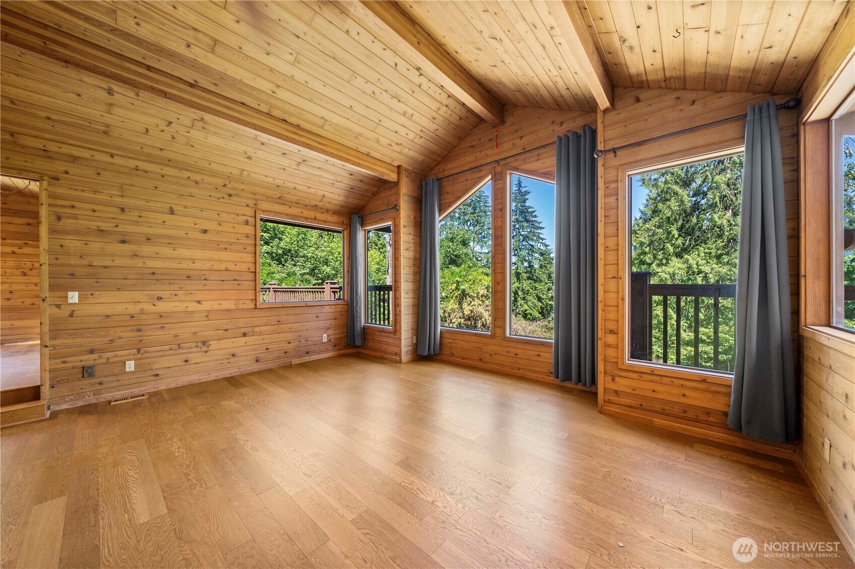 37902 278th Avenue SE, Enumclaw, WA 98022