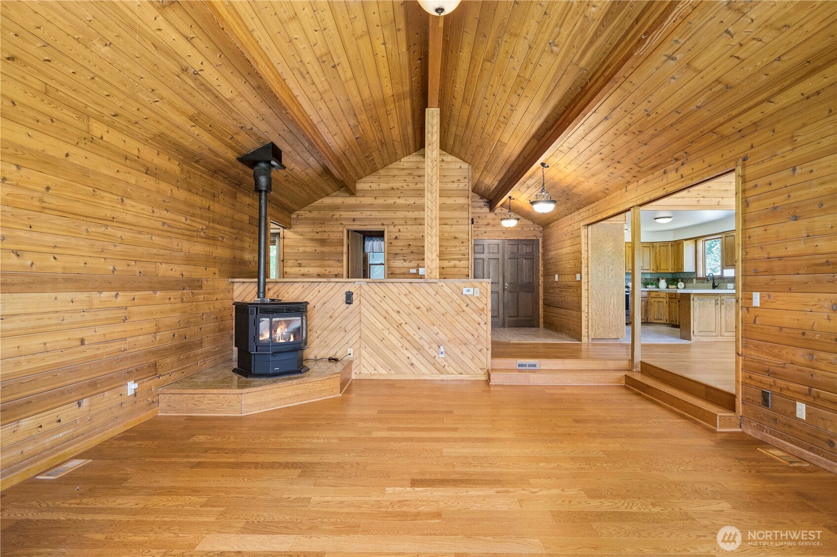 37902 278th Avenue SE, Enumclaw, WA 98022