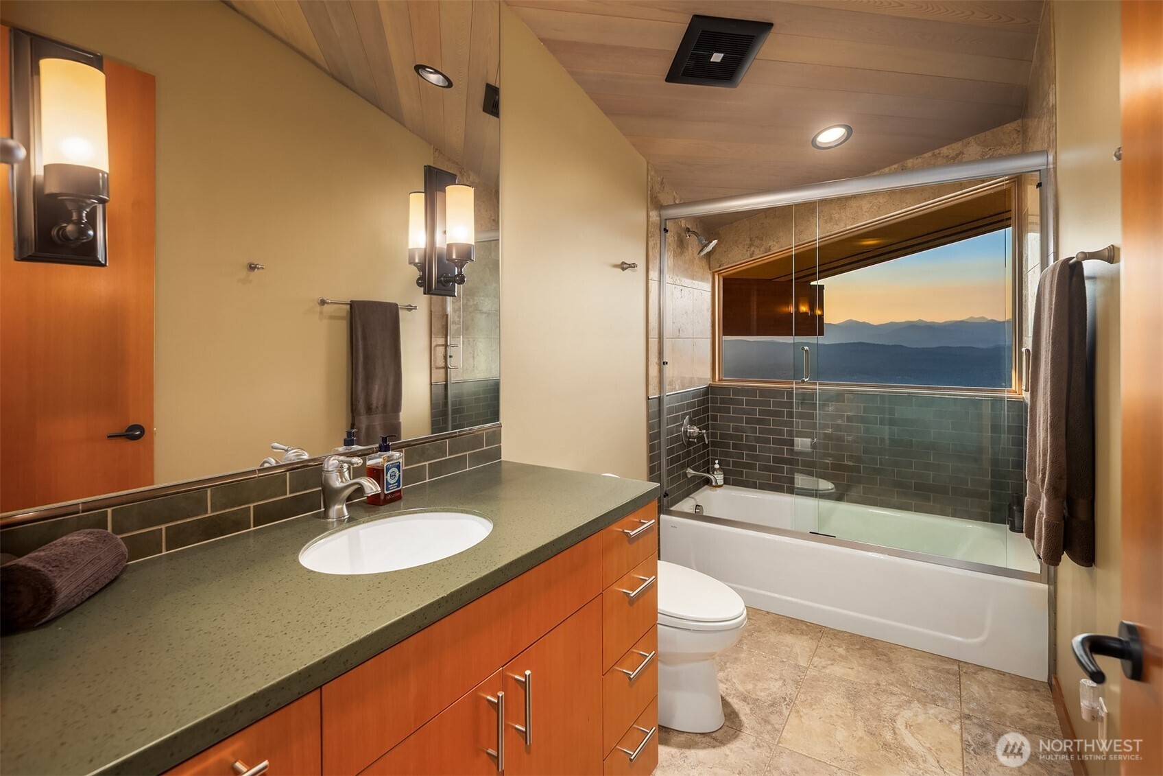 3653 Hart Road , Cle Elum, WA 98922-8332