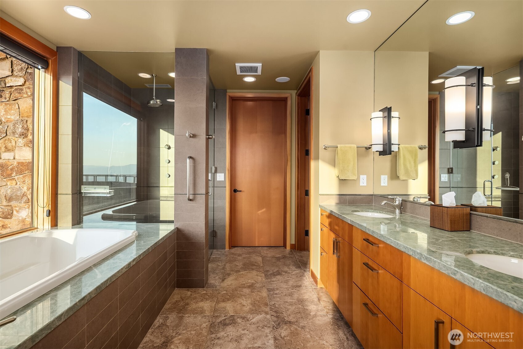 3653 Hart Road , Cle Elum, WA 98922-8332