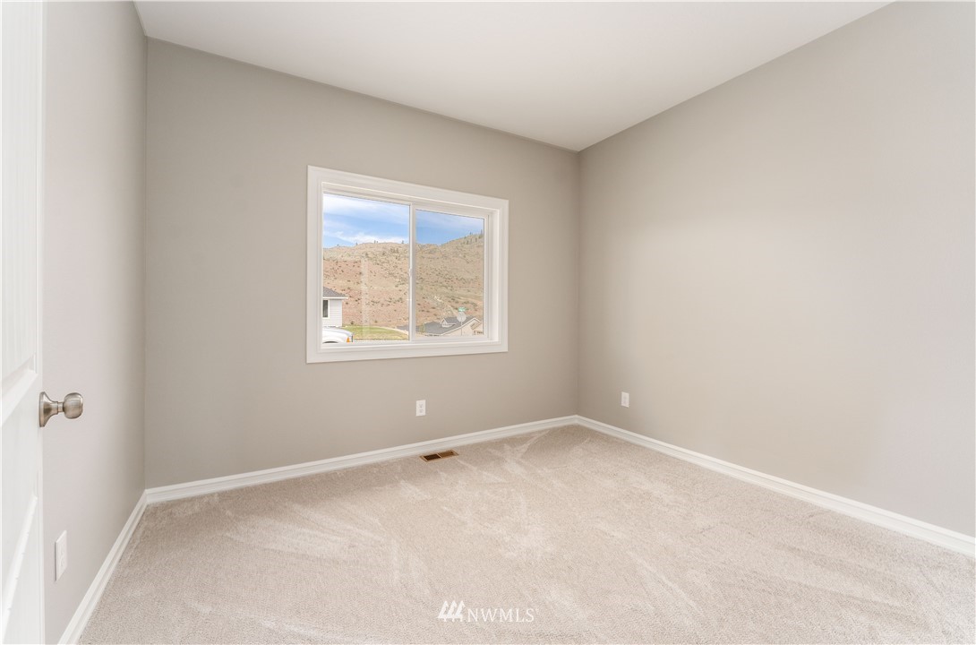 482 Sunny Brooke Lane , Chelan, WA 98816