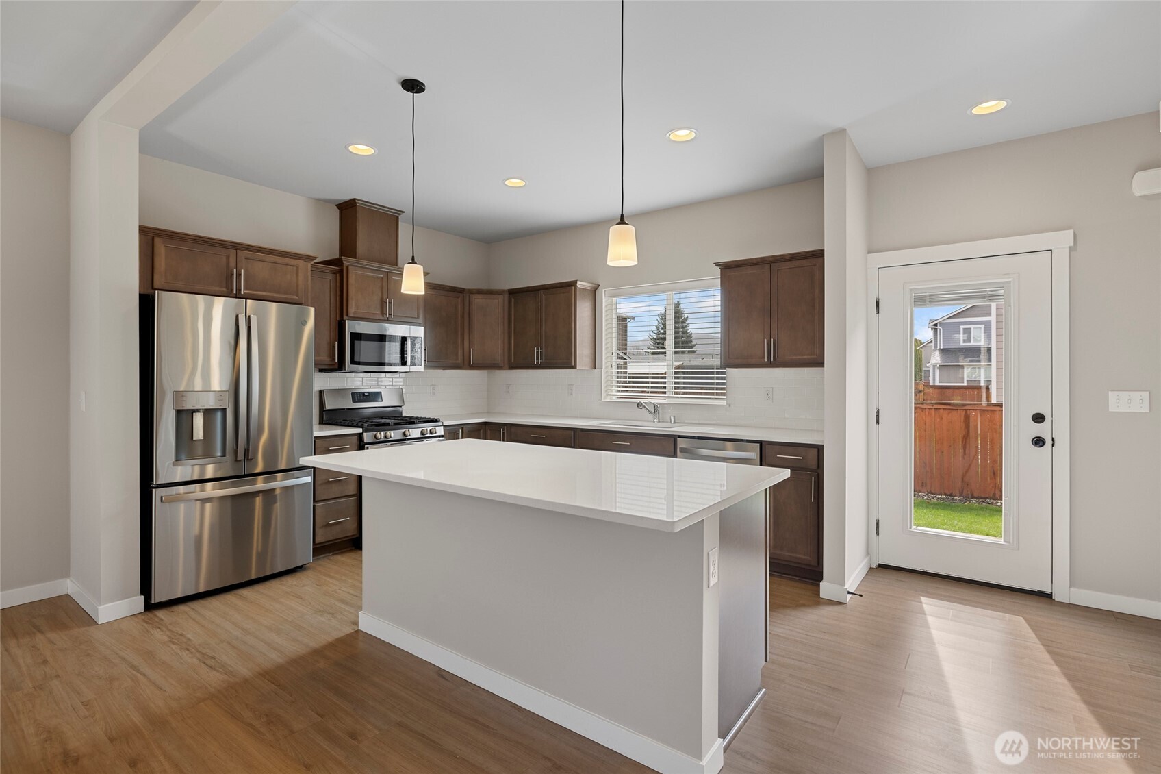 122 N Trail Road , Sedro Woolley, WA 98284