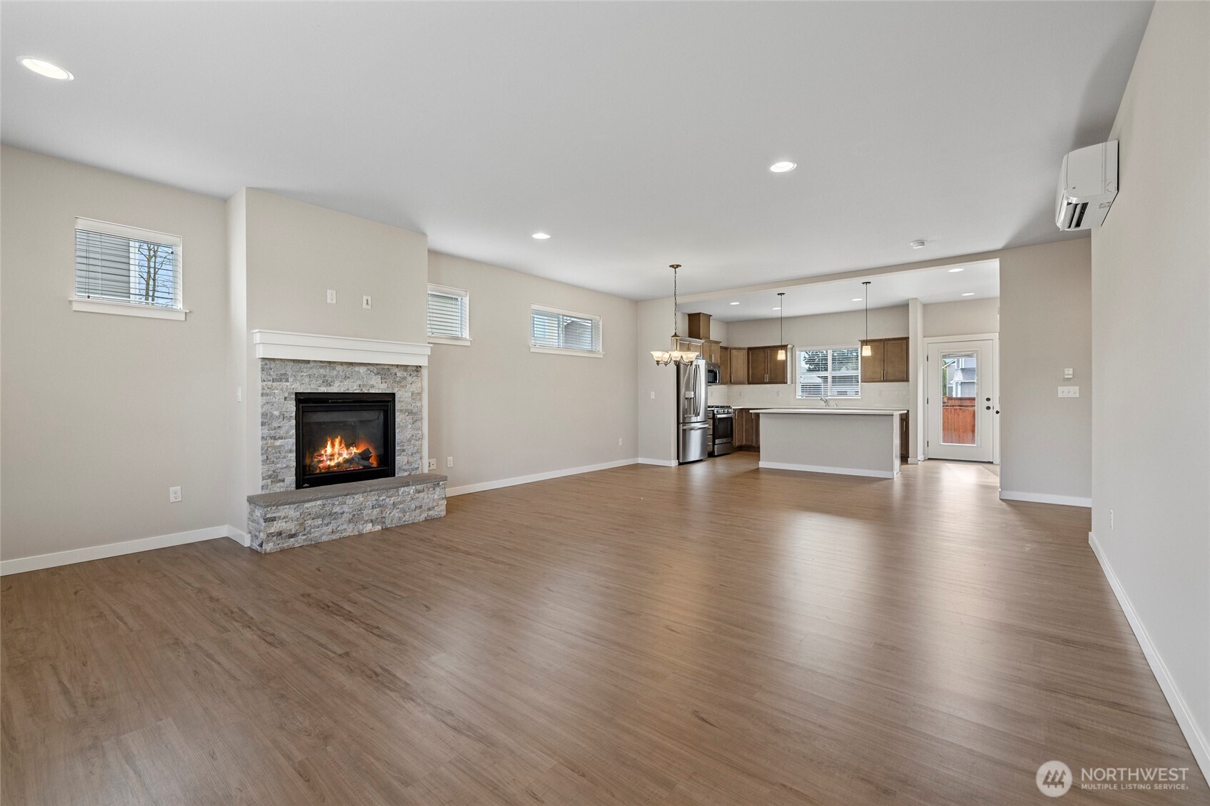 122 N Trail Road , Sedro Woolley, WA 98284