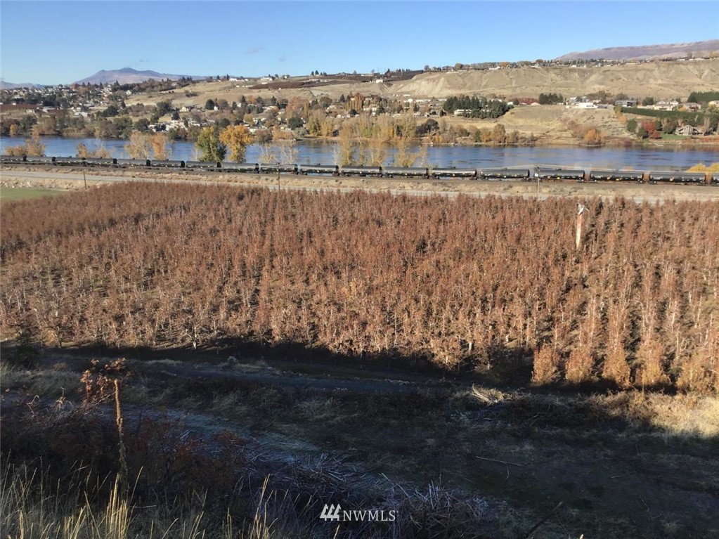 2627 Malaga/Alcoa Highway , Malaga, WA 98828