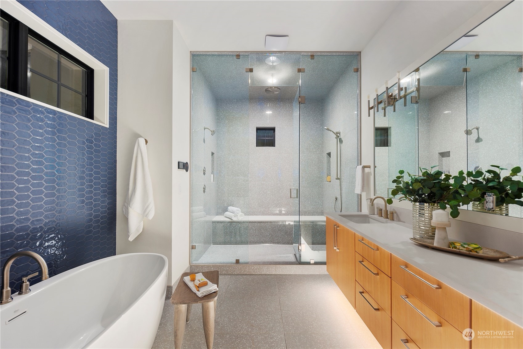 26 xxx SE 152nd Street , Issaquah, WA 98025