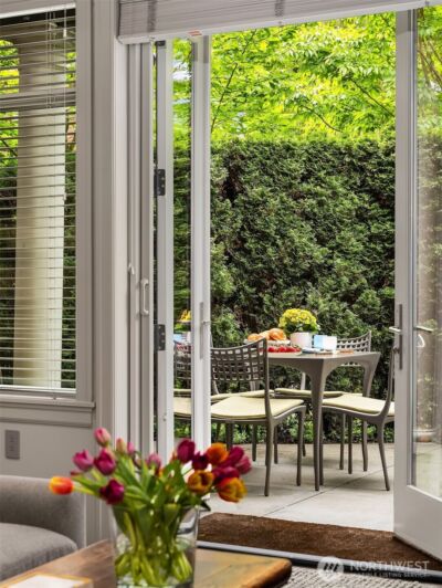 721 Harvard Avenue E, Seattle, WA 98102 - Photo 11