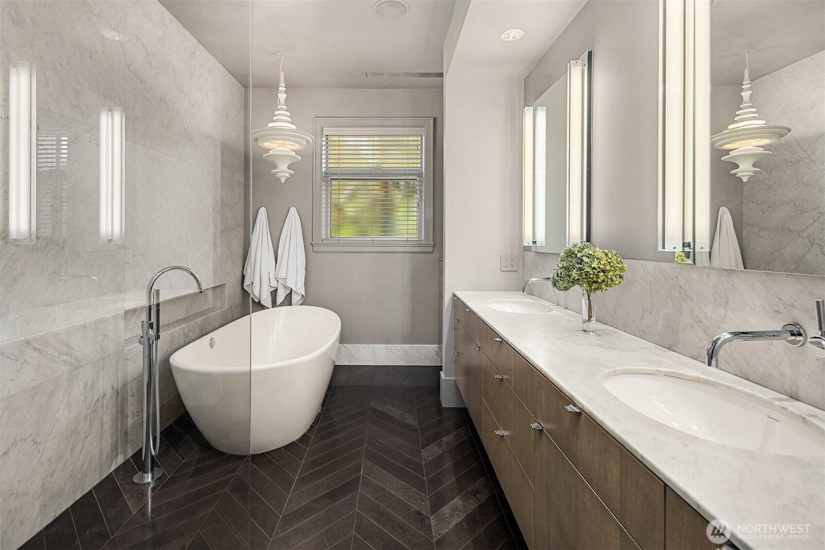 721 Harvard Avenue E, Seattle, WA 98102