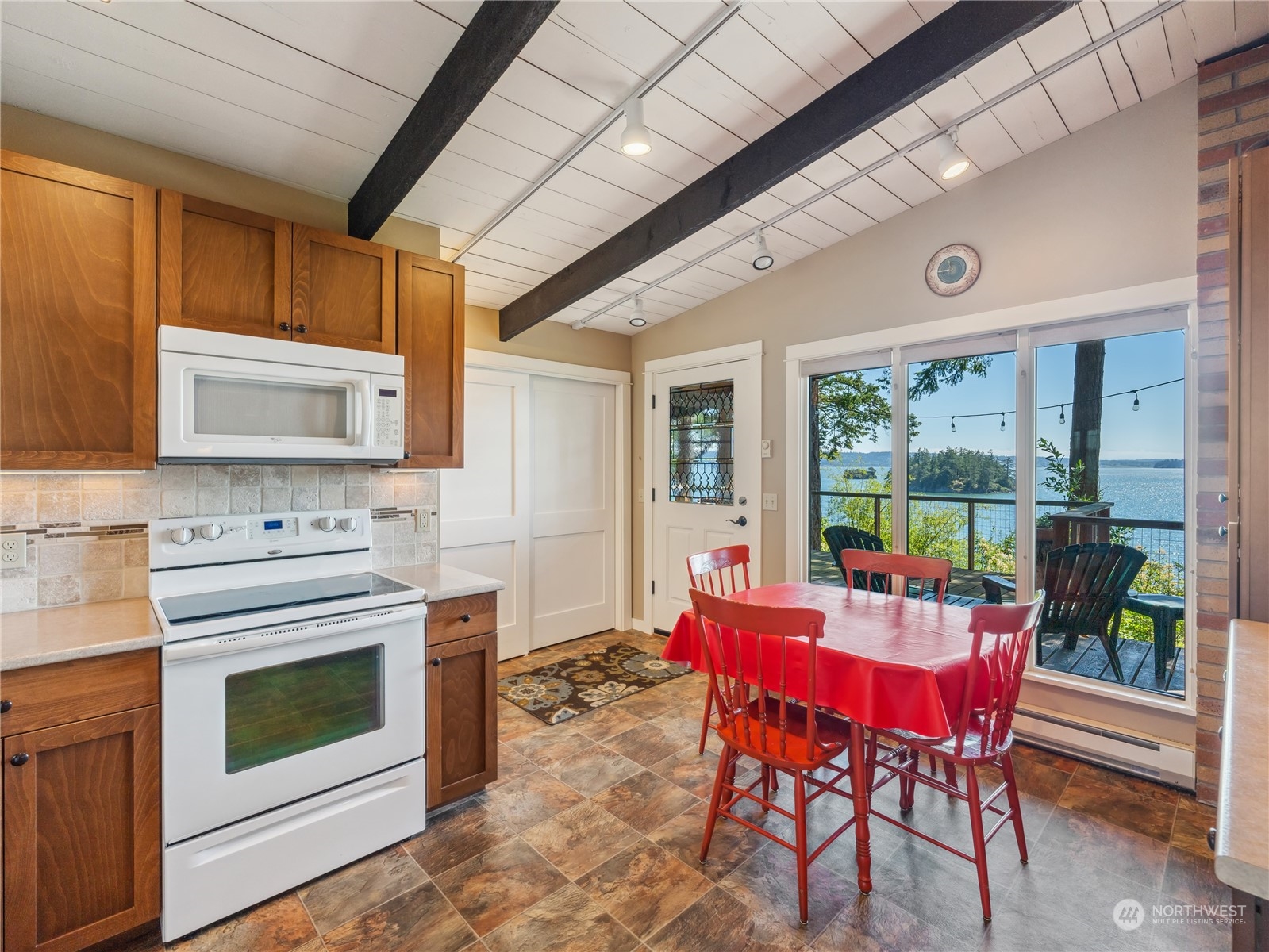 9758 Golden View Trail , La Conner, WA 98257-9341