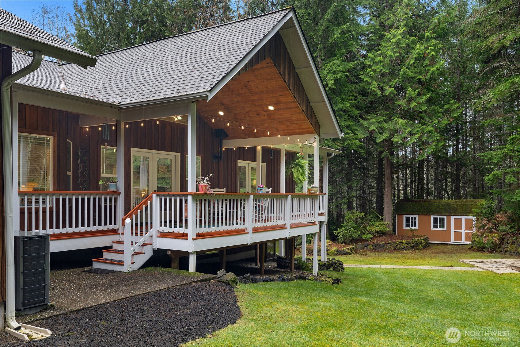 80 E Sea Breeze Lane , Shelton, WA 98584