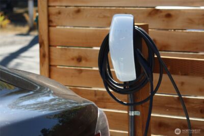 8731 13th Avenue NW, Seattle, WA 98117 - Photo 20