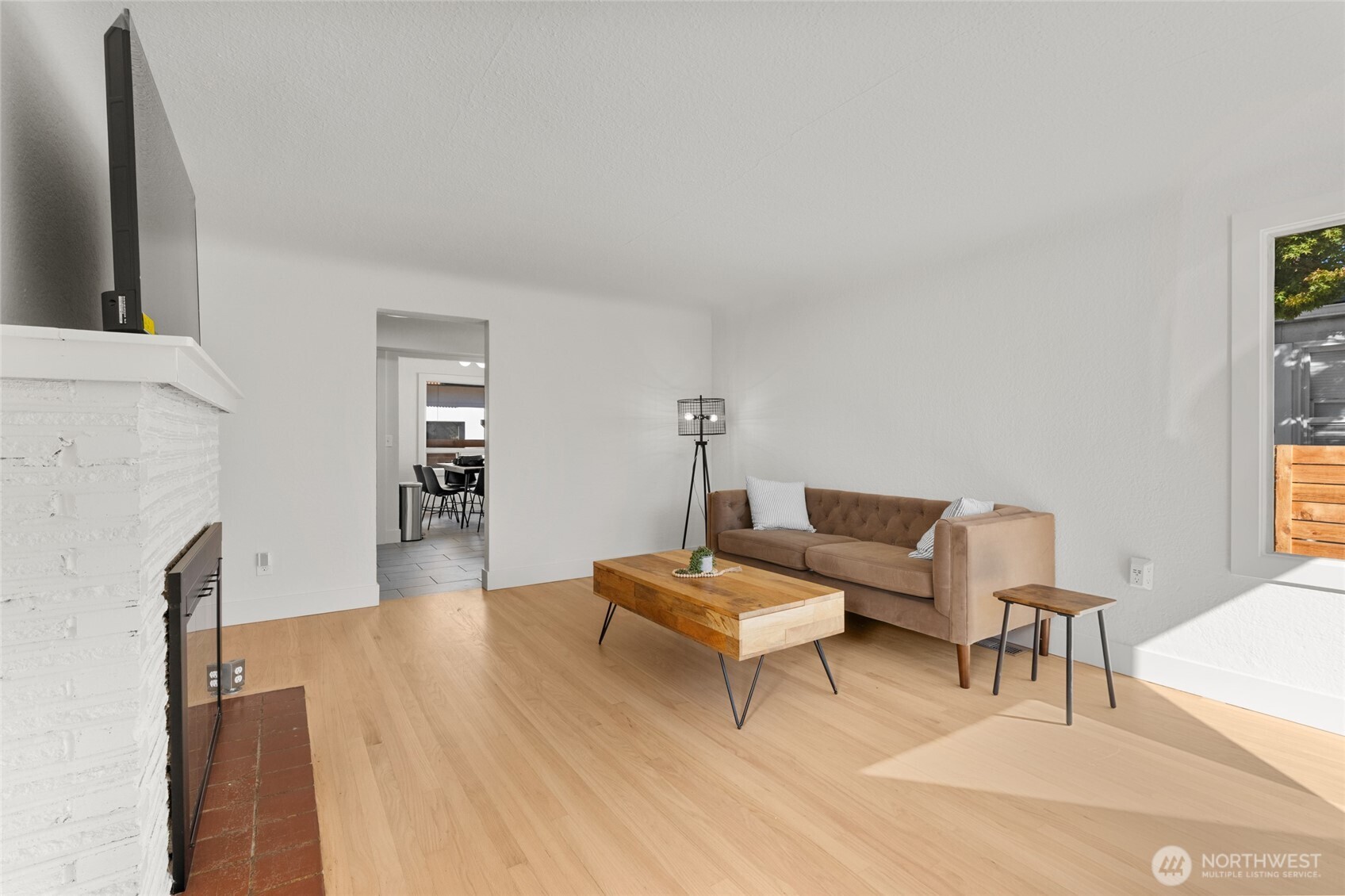 8731 13th Avenue NW, Seattle, WA 98117