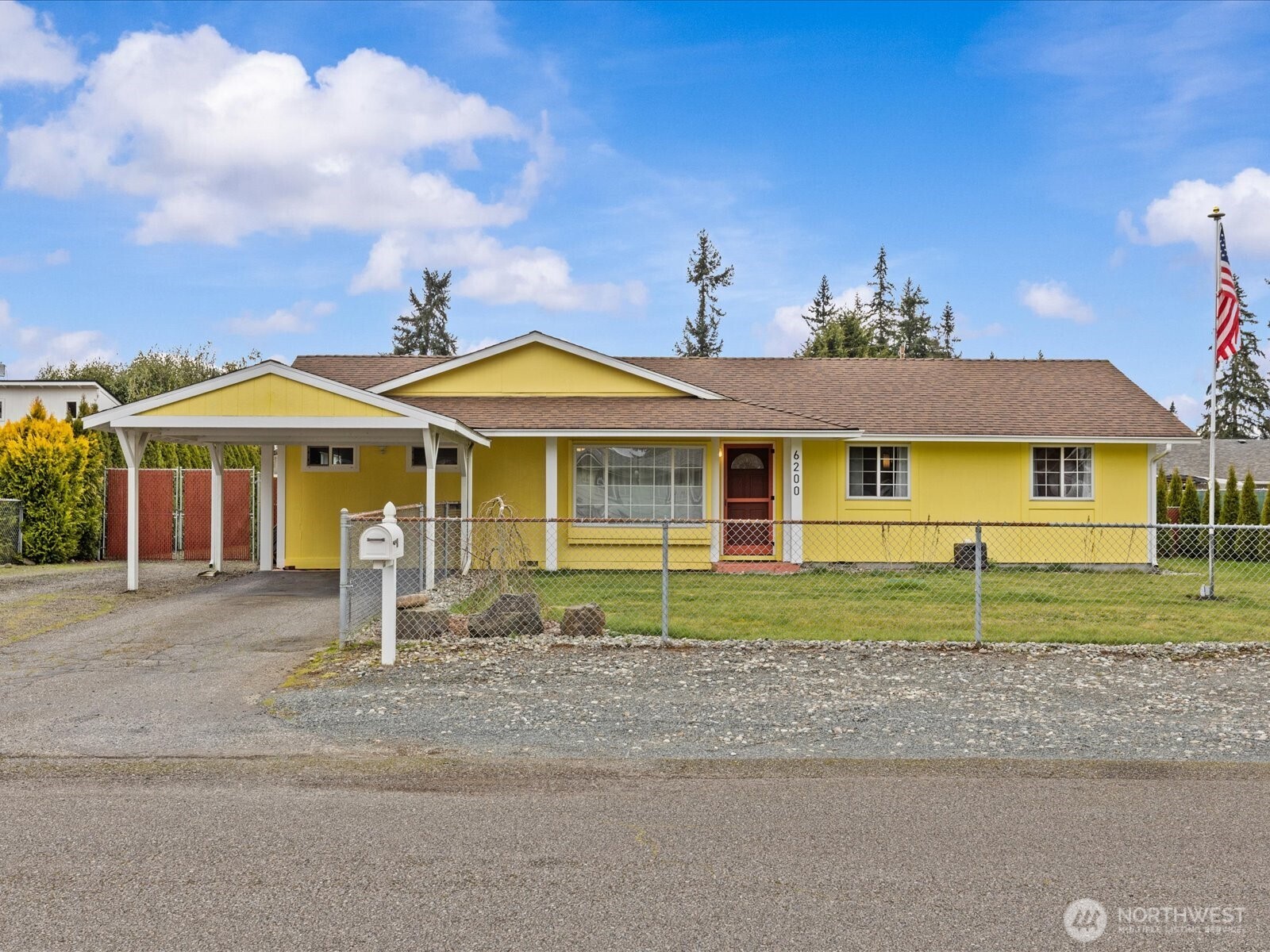 6200 84th Place NE, Marysville, WA 98270-3340