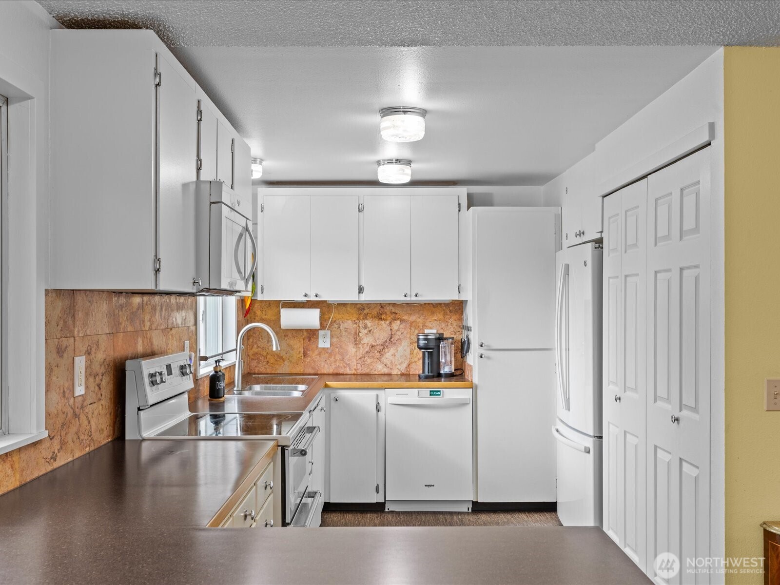 6200 84th Place NE, Marysville, WA 98270-3340