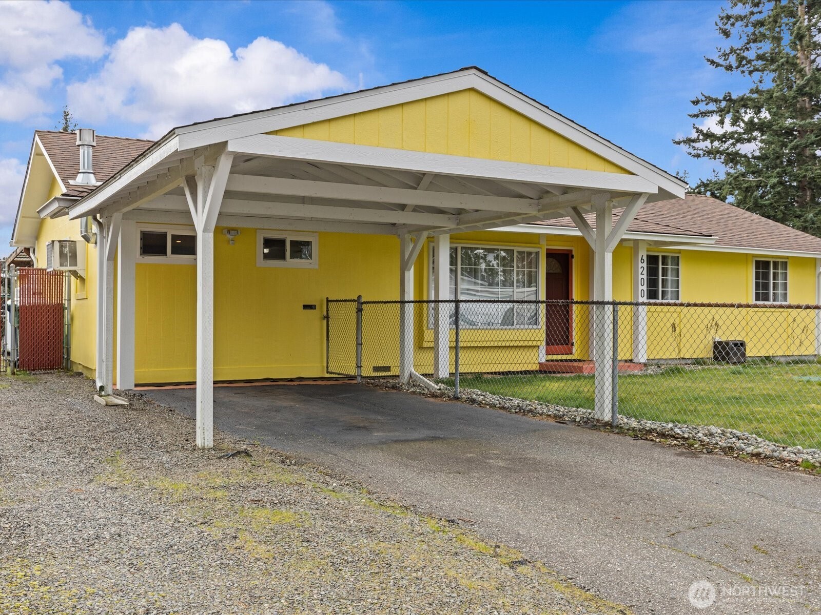 6200 84th Place NE, Marysville, WA 98270-3340