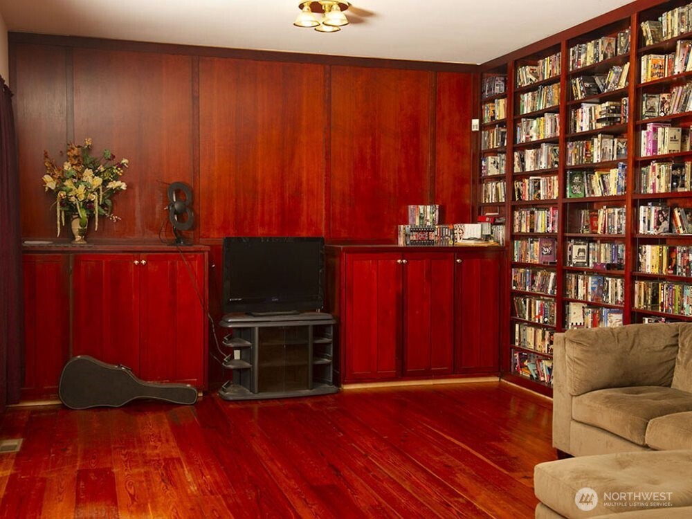 14405 SW Pohl Road , Vashon, WA 98070