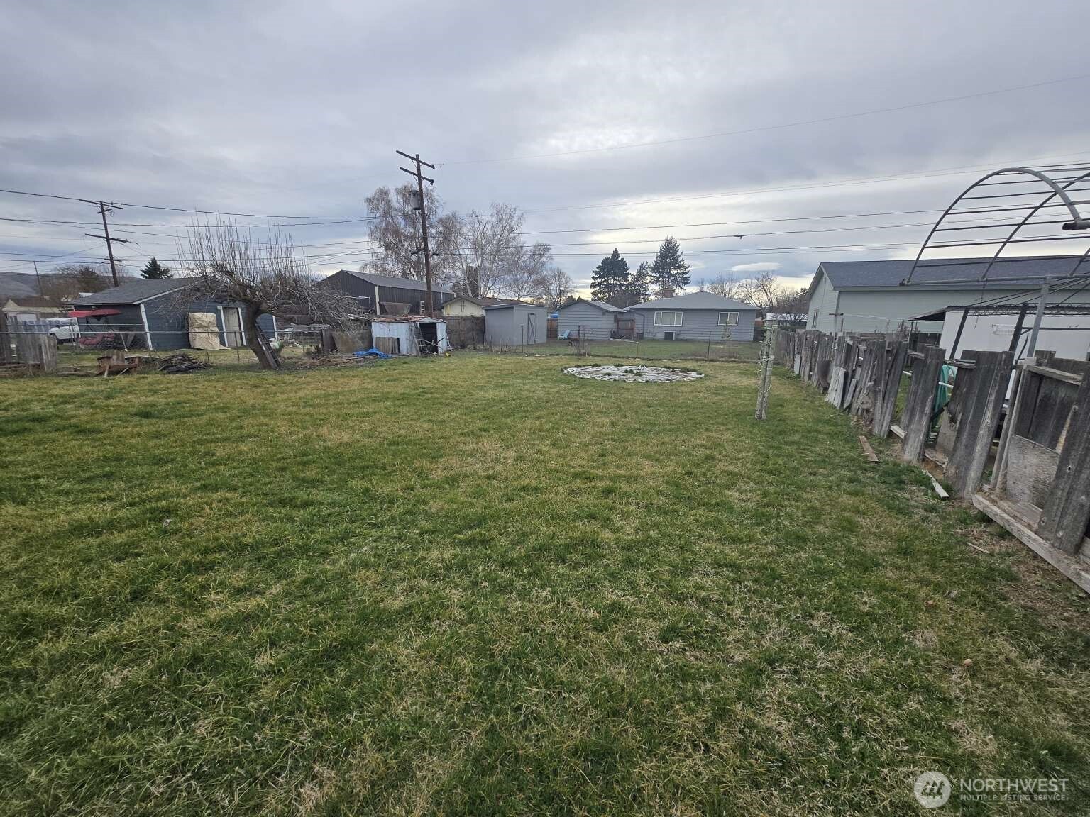 1318 S 6th Avenue , Yakima, WA 98902