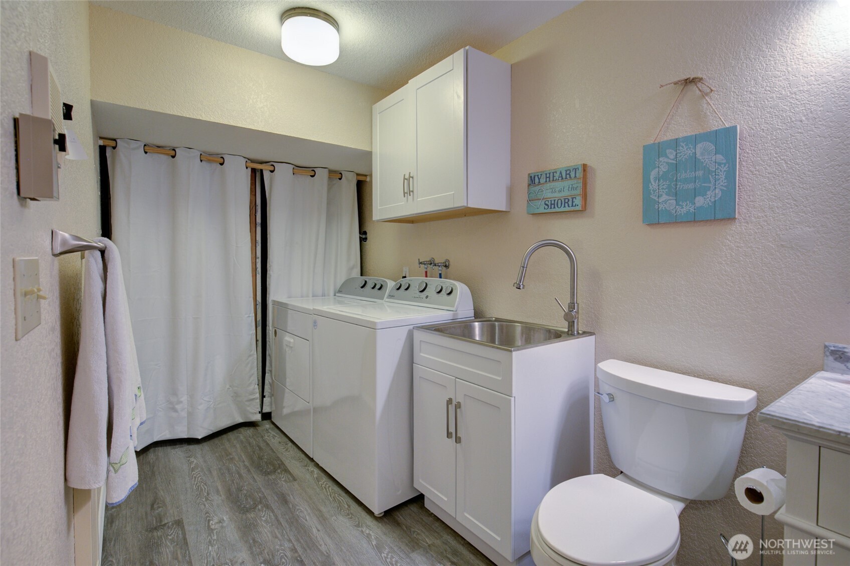 347 Sand Dune Avenue SW, Ocean Shores, WA 98569