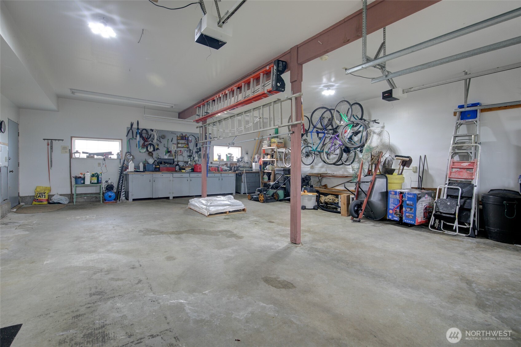 347 Sand Dune Avenue SW, Ocean Shores, WA 98569