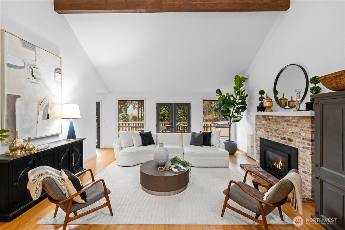 15457 256th Avenue SE, Issaquah, WA 98027