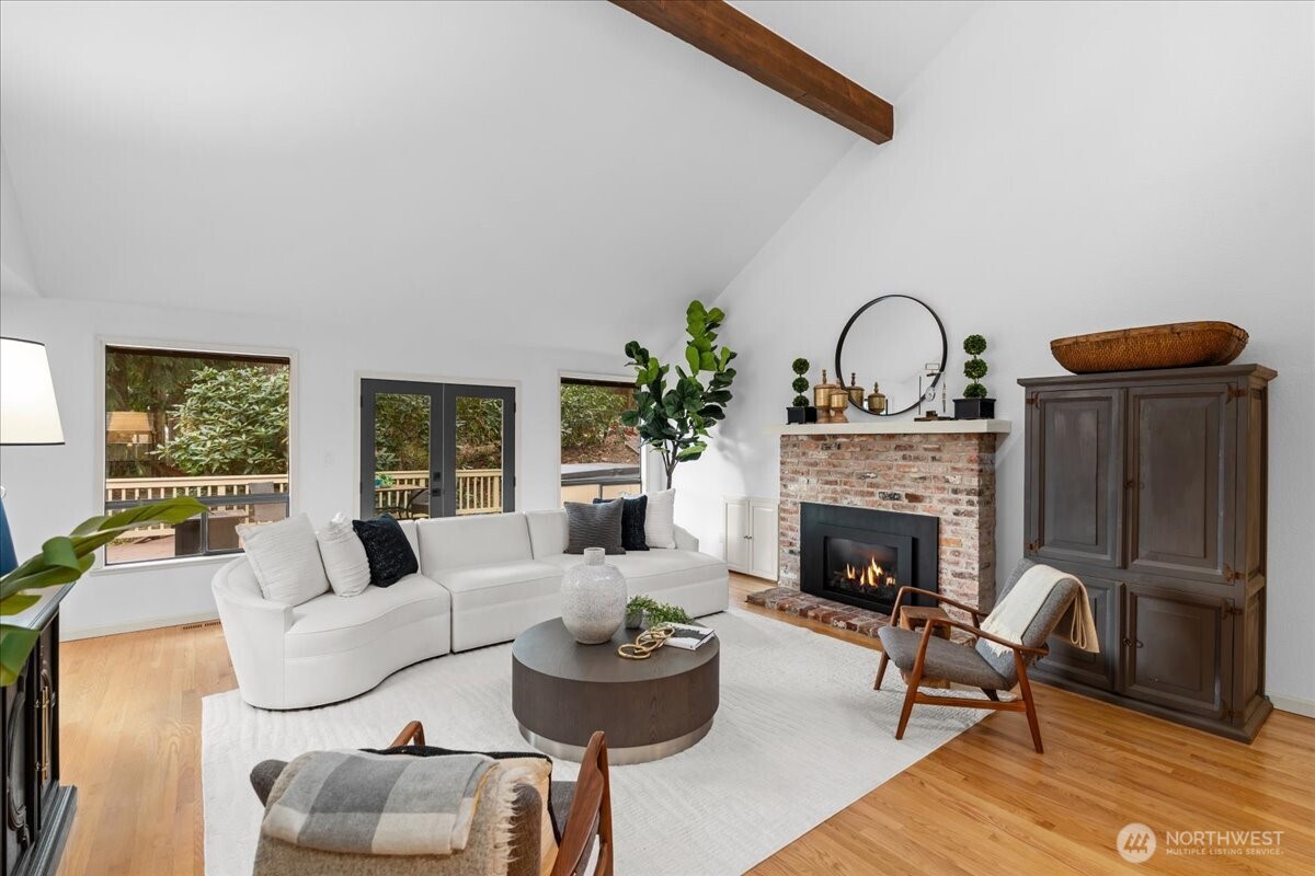 15457 256th Avenue SE, Issaquah, WA 98027