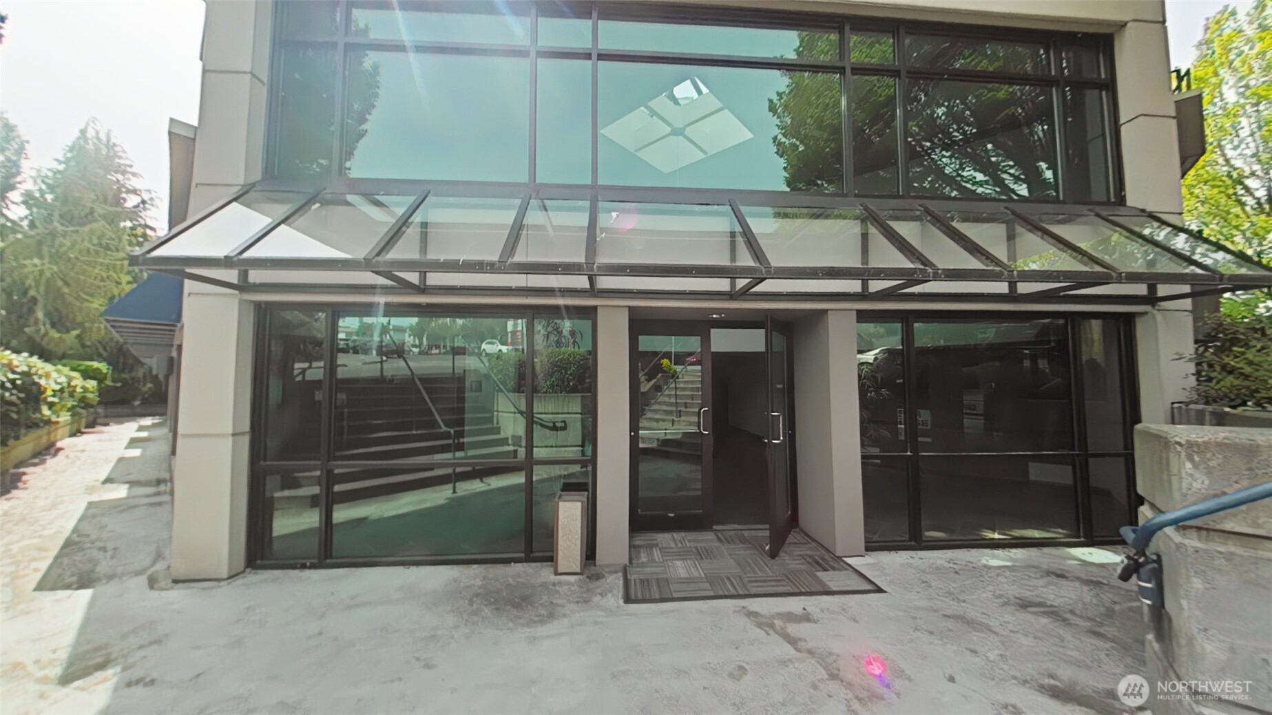 110 James Street #106, Edmonds, WA 98020