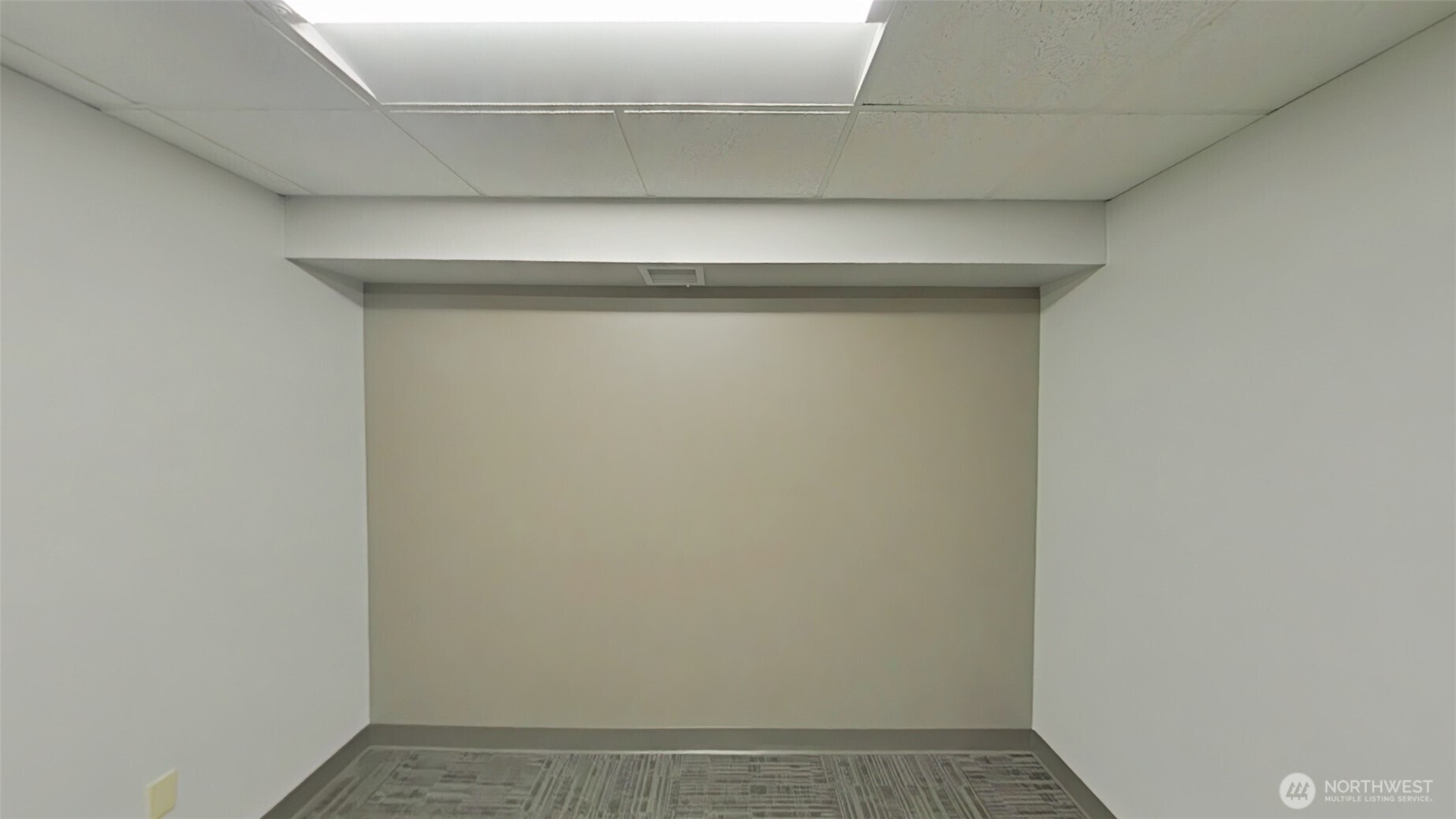 110 James Street #106, Edmonds, WA 98020