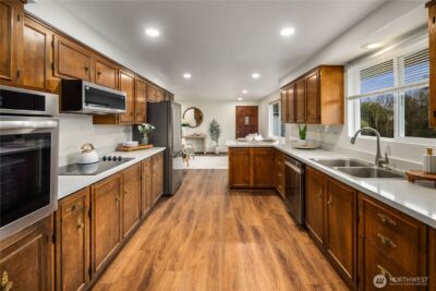 811 16Th Street NW, Puyallup, WA 98371 - Photo 12