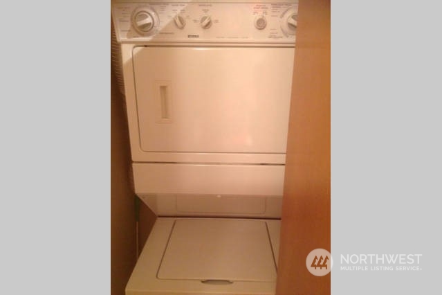 412 11th Avenue #203, Seattle, WA 98122