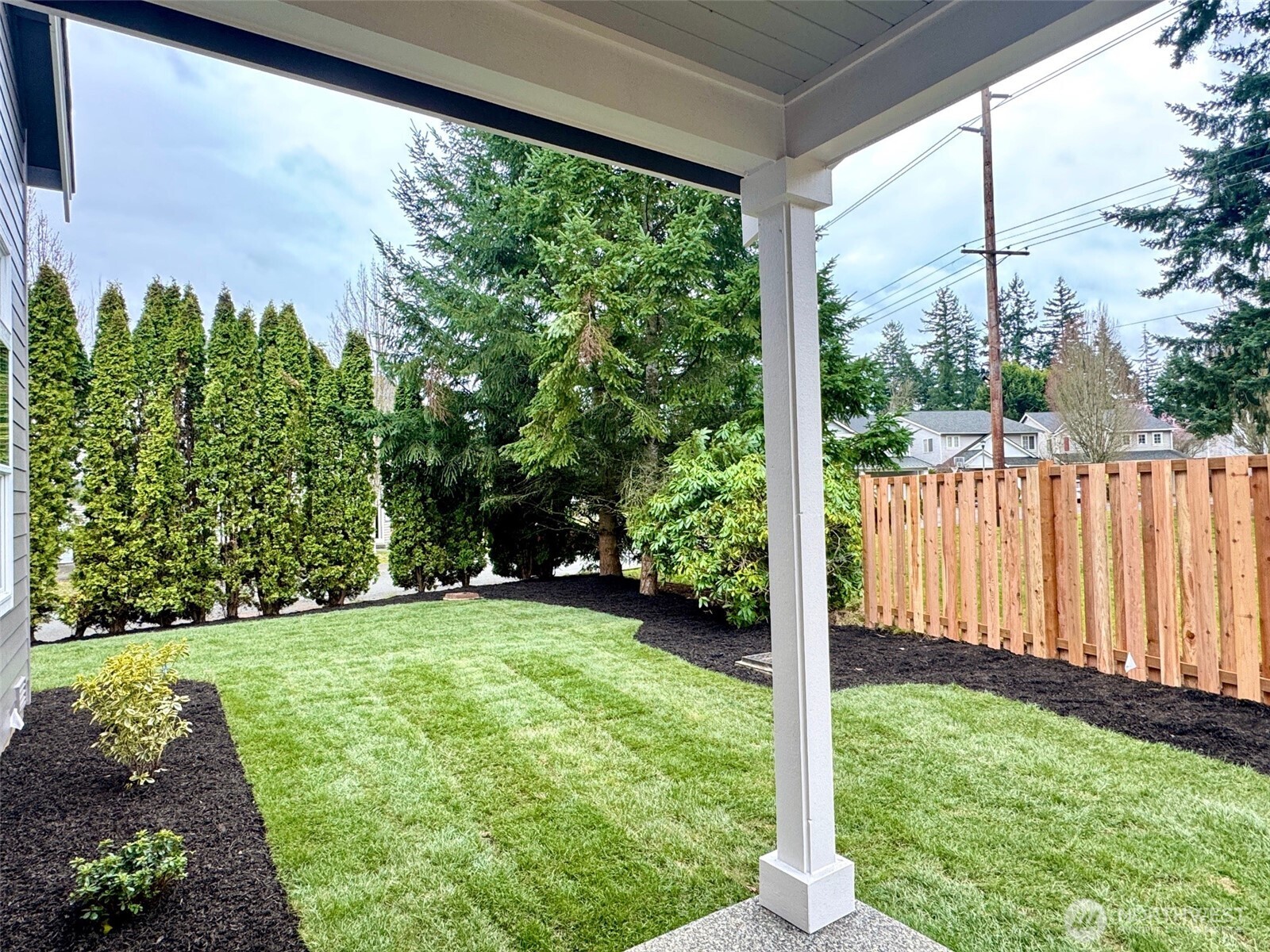 9207 NE 175th Street #B, Bothell, WA 98011