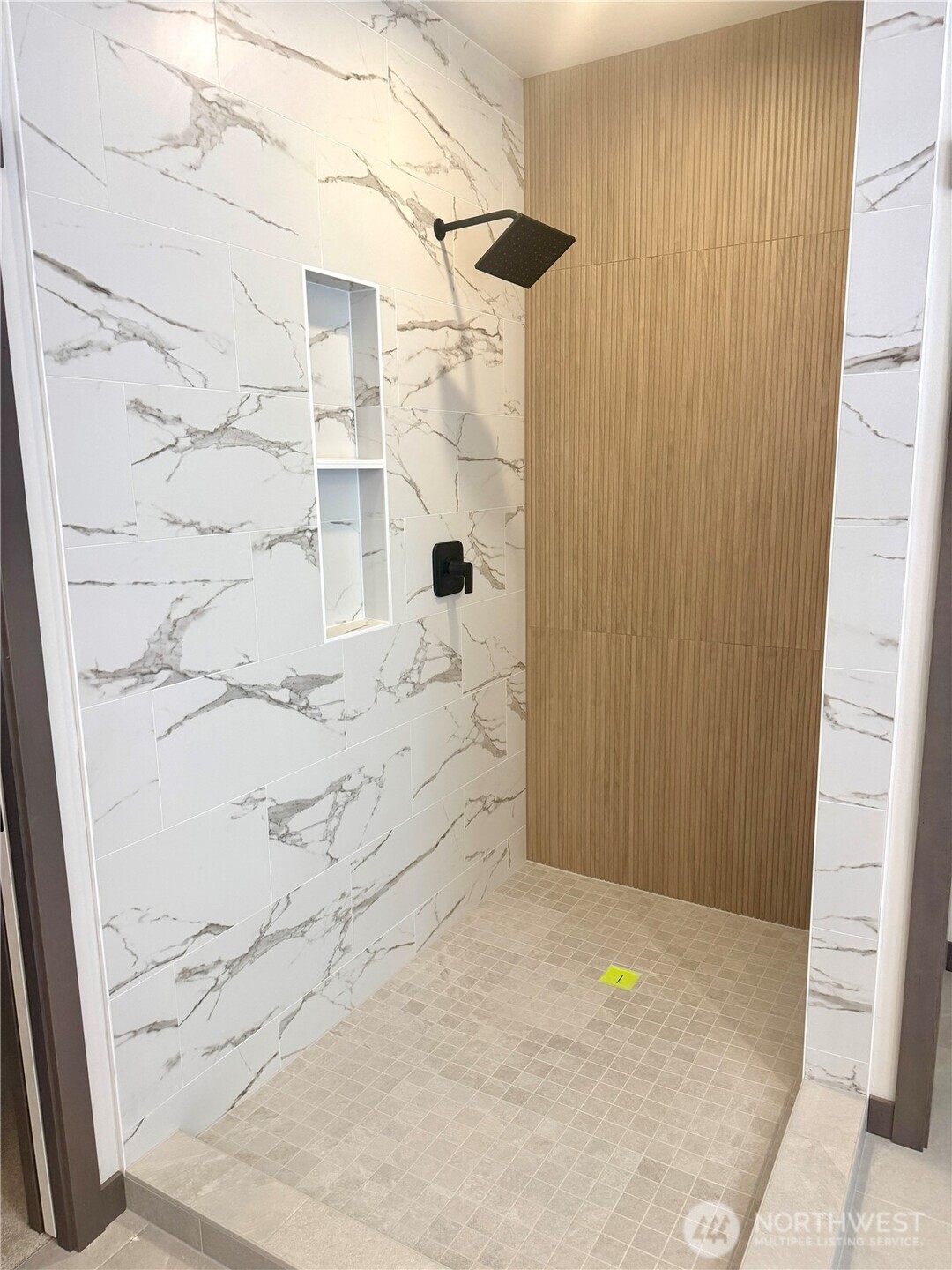 9207 NE 175th Street #B, Bothell, WA 98011