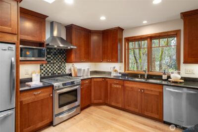 21537 Elm Drive , Brier, WA 98036-8918 - Photo 8