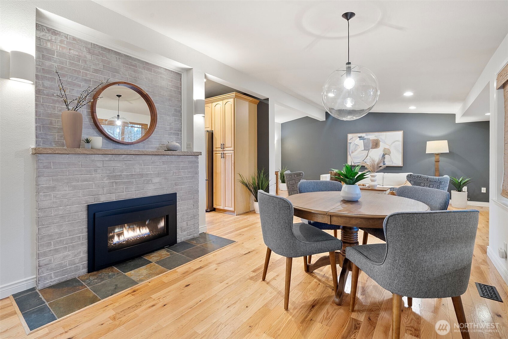 21614 SE 259th Street , Maple Valley, WA 98038