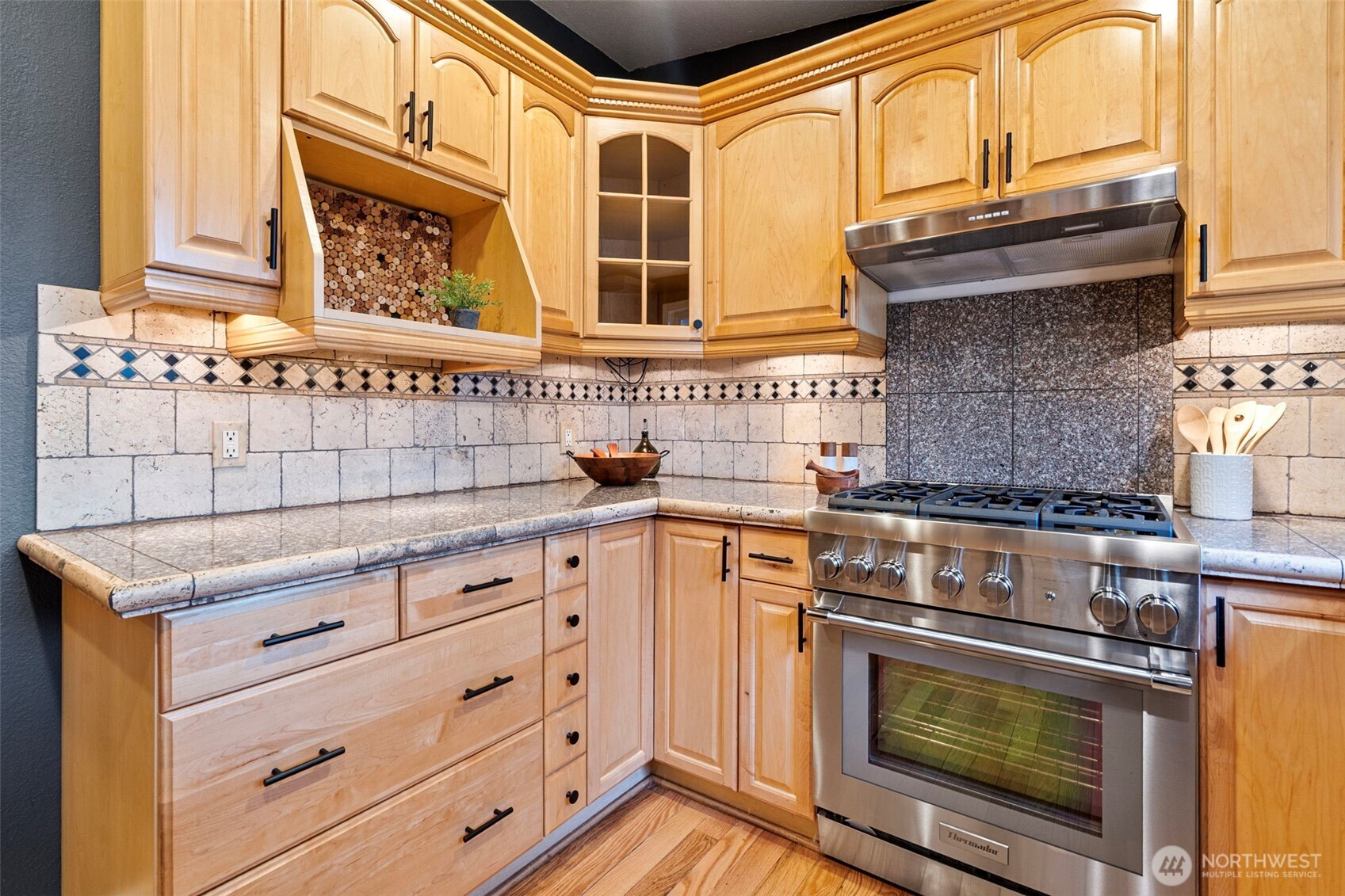 21614 SE 259th Street , Maple Valley, WA 98038