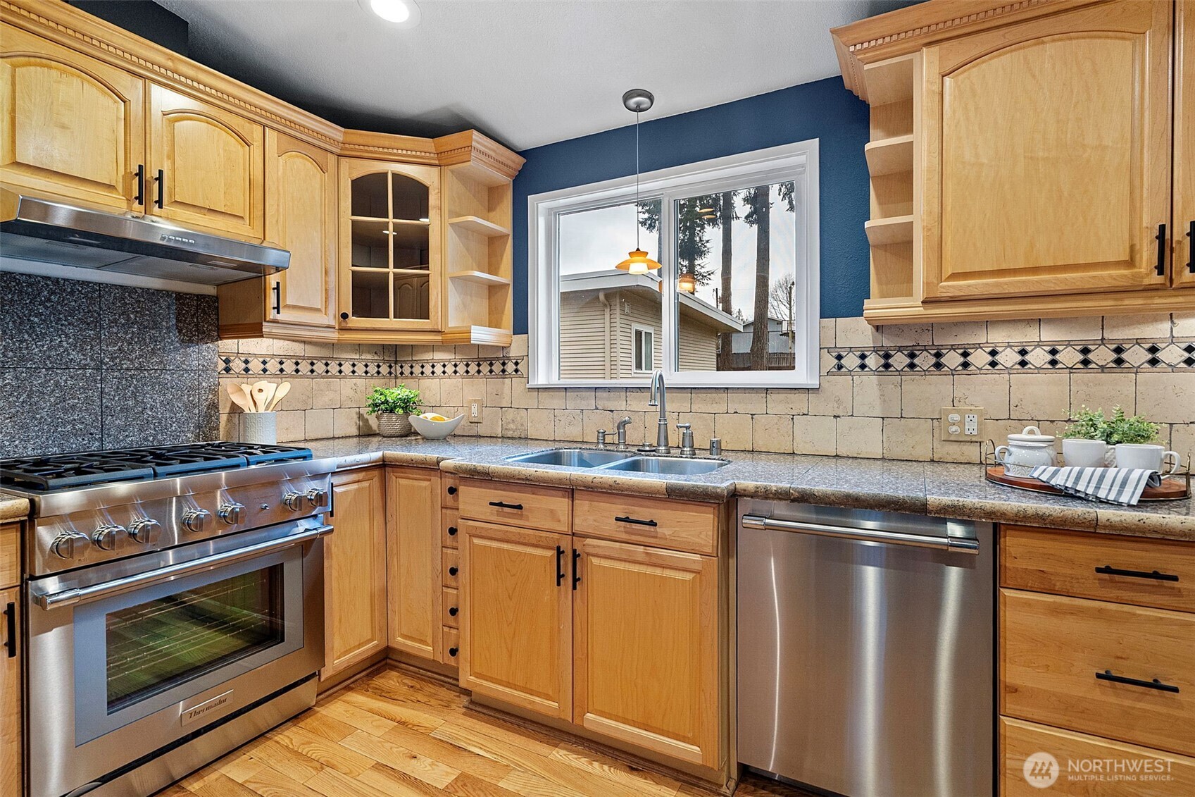 21614 SE 259th Street , Maple Valley, WA 98038