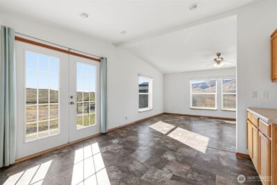 16161 N Wenas Road , Selah, WA 98942 - Photo 11