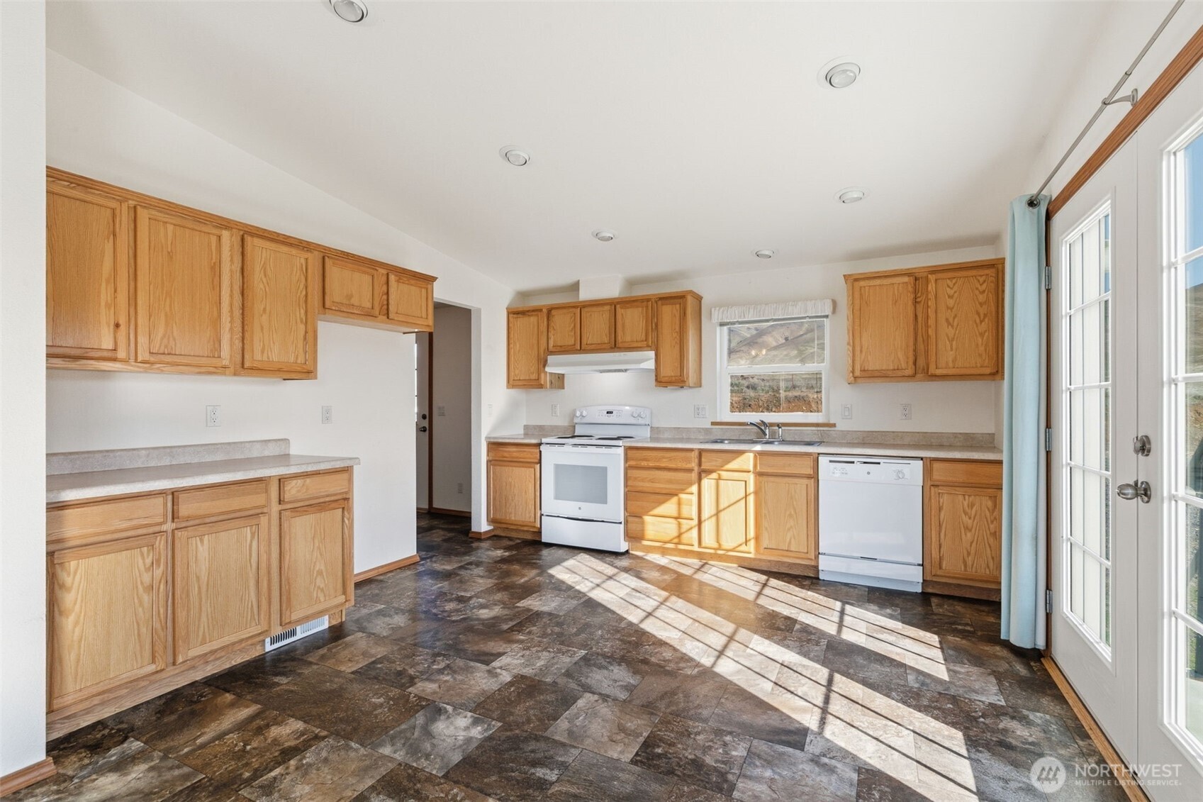 16161 N Wenas Road , Selah, WA 98942