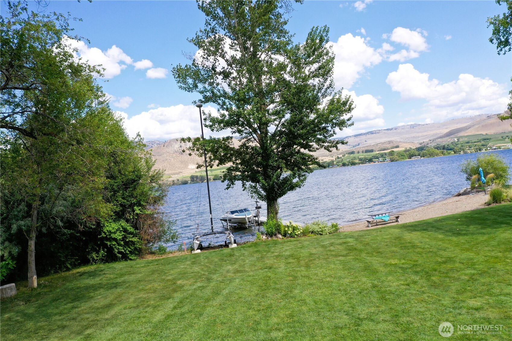 168 A Westlake Road , Oroville, WA 98844