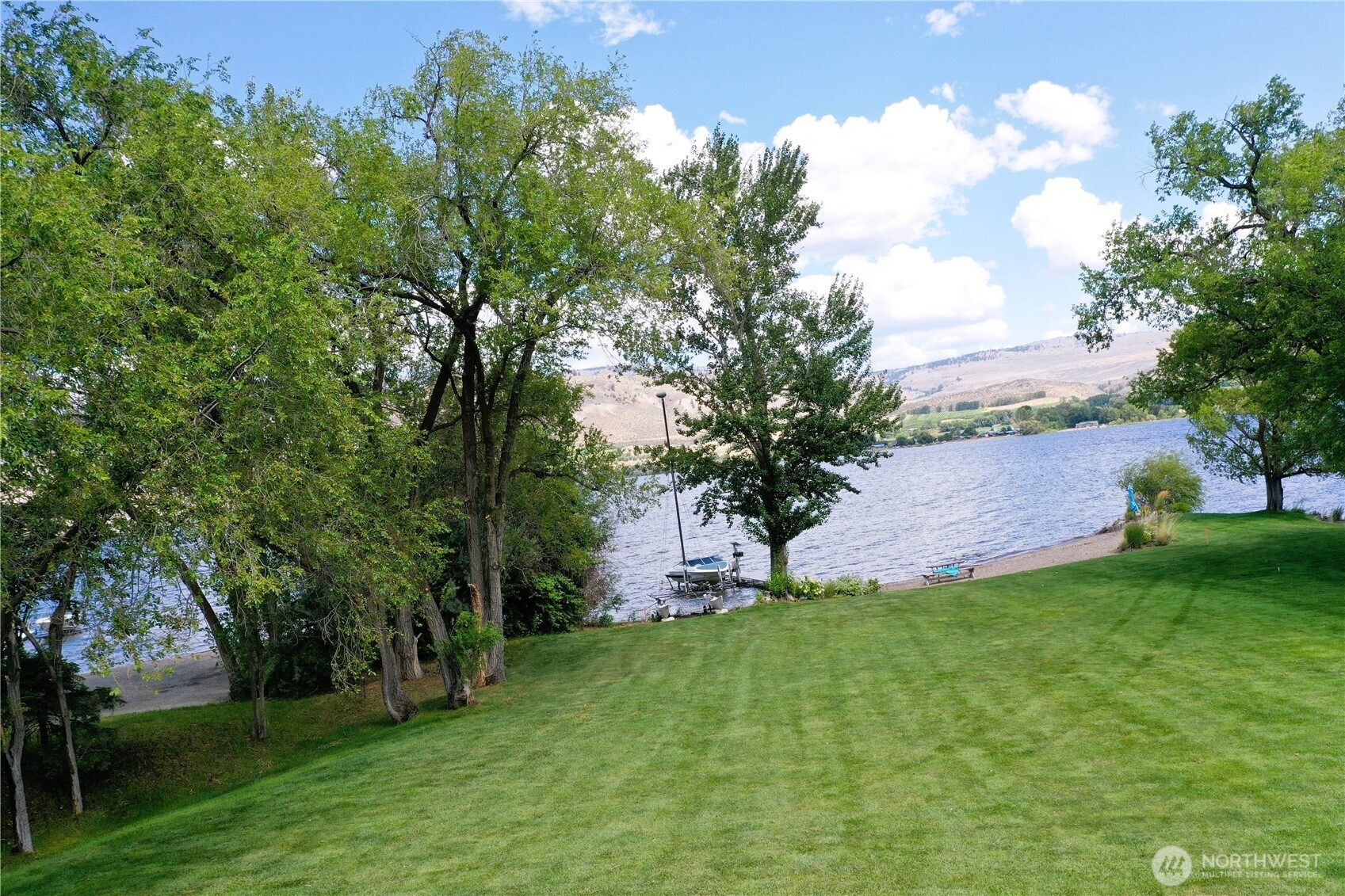 168 A Westlake Road , Oroville, WA 98844