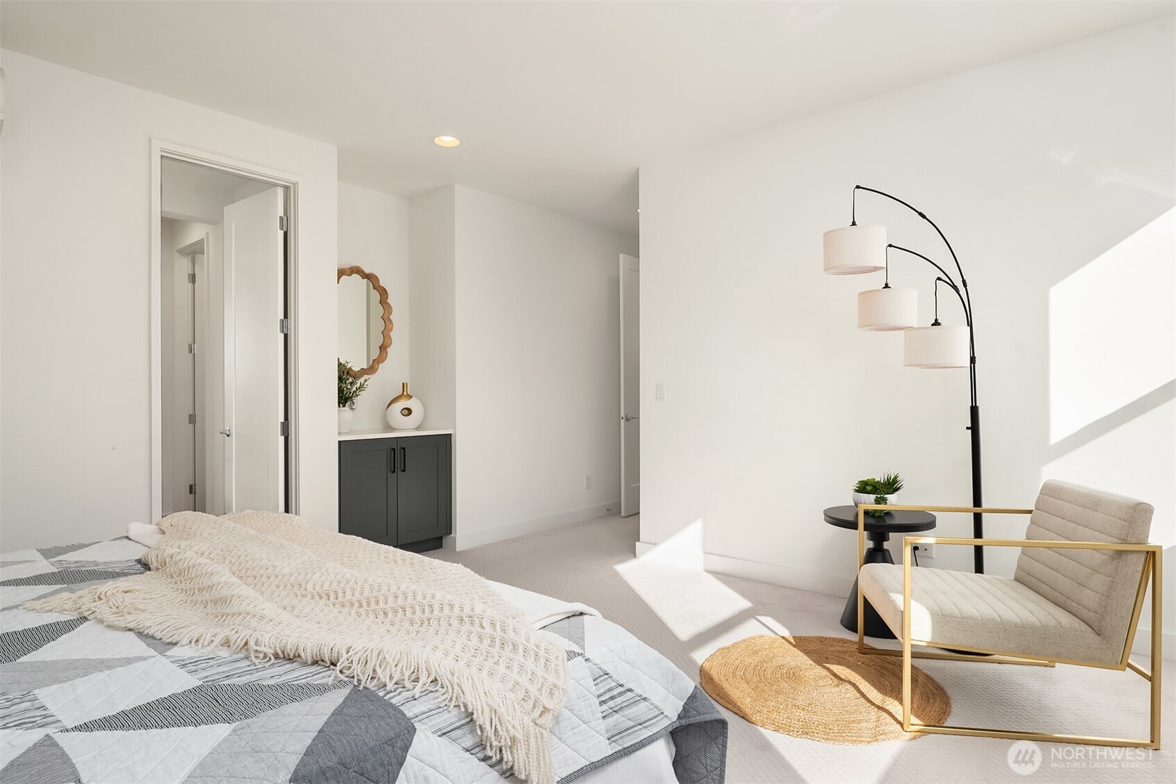 13368 SE 68th Place , Newcastle, WA 98059