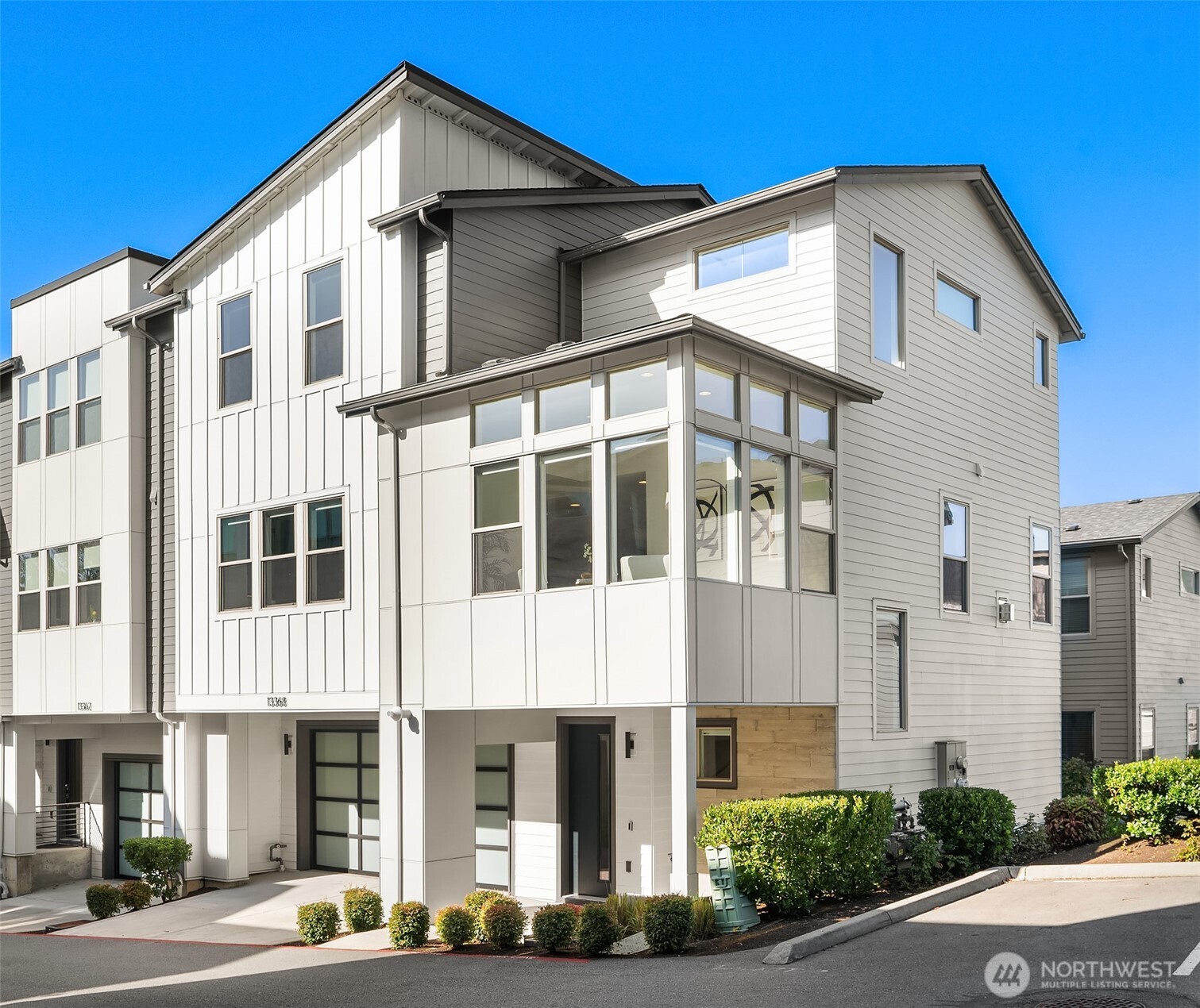 13368 SE 68th Place , Newcastle, WA 98059