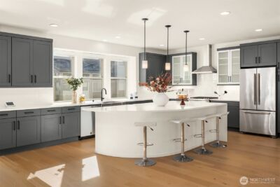 13368 SE 68th Place , Newcastle, WA 98059 - Photo 3