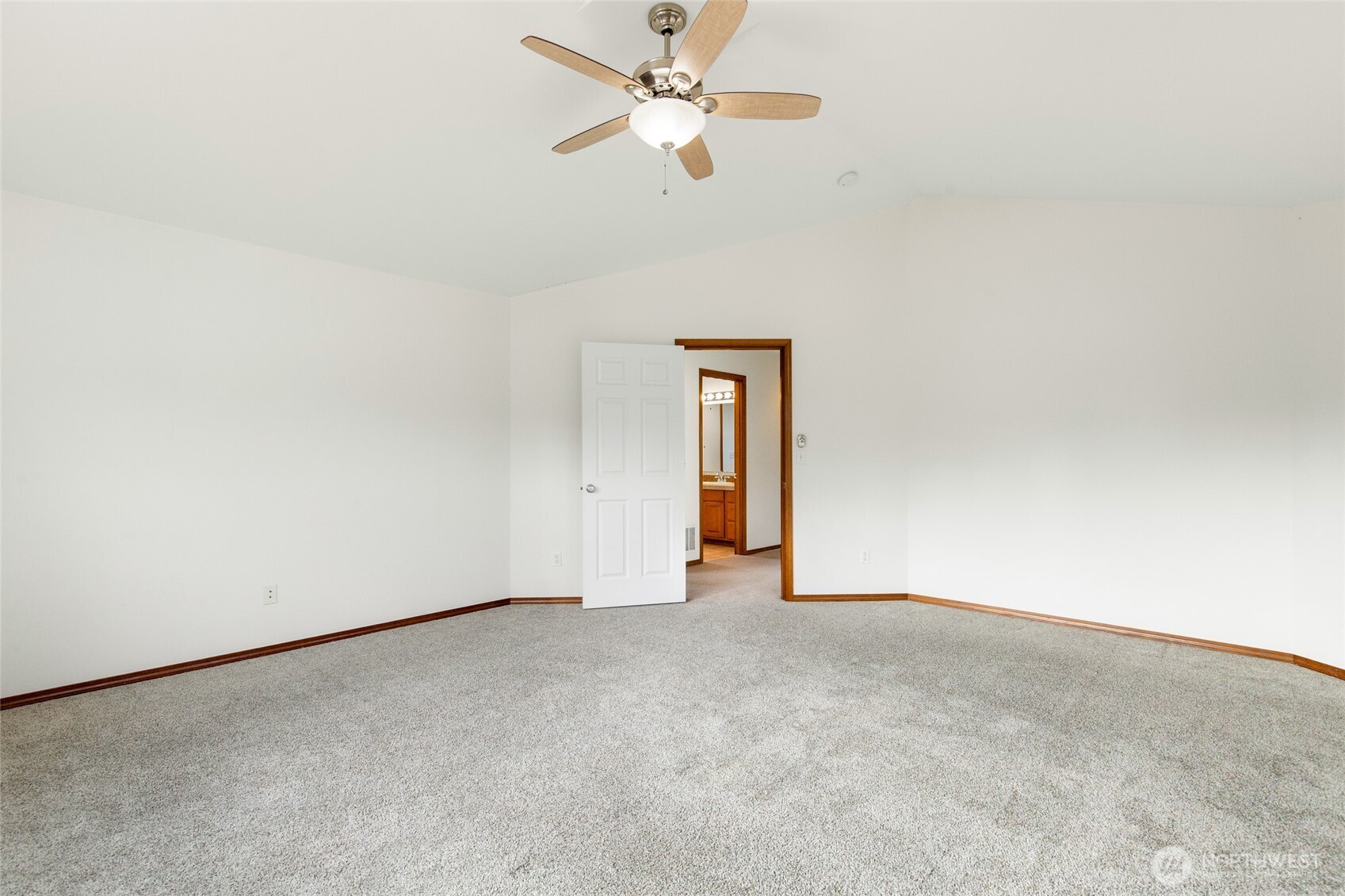 5907 77th Drive NE, Marysville, WA 98270