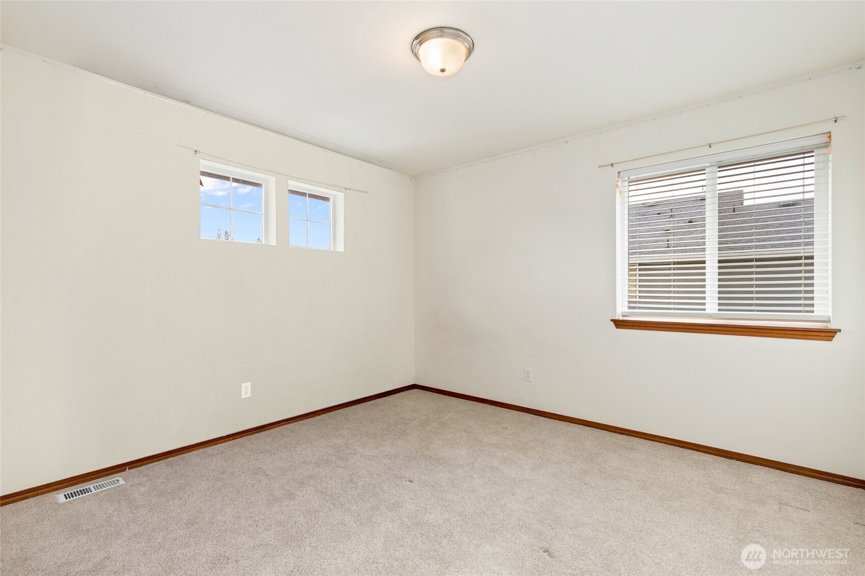 5907 77th Drive NE, Marysville, WA 98270