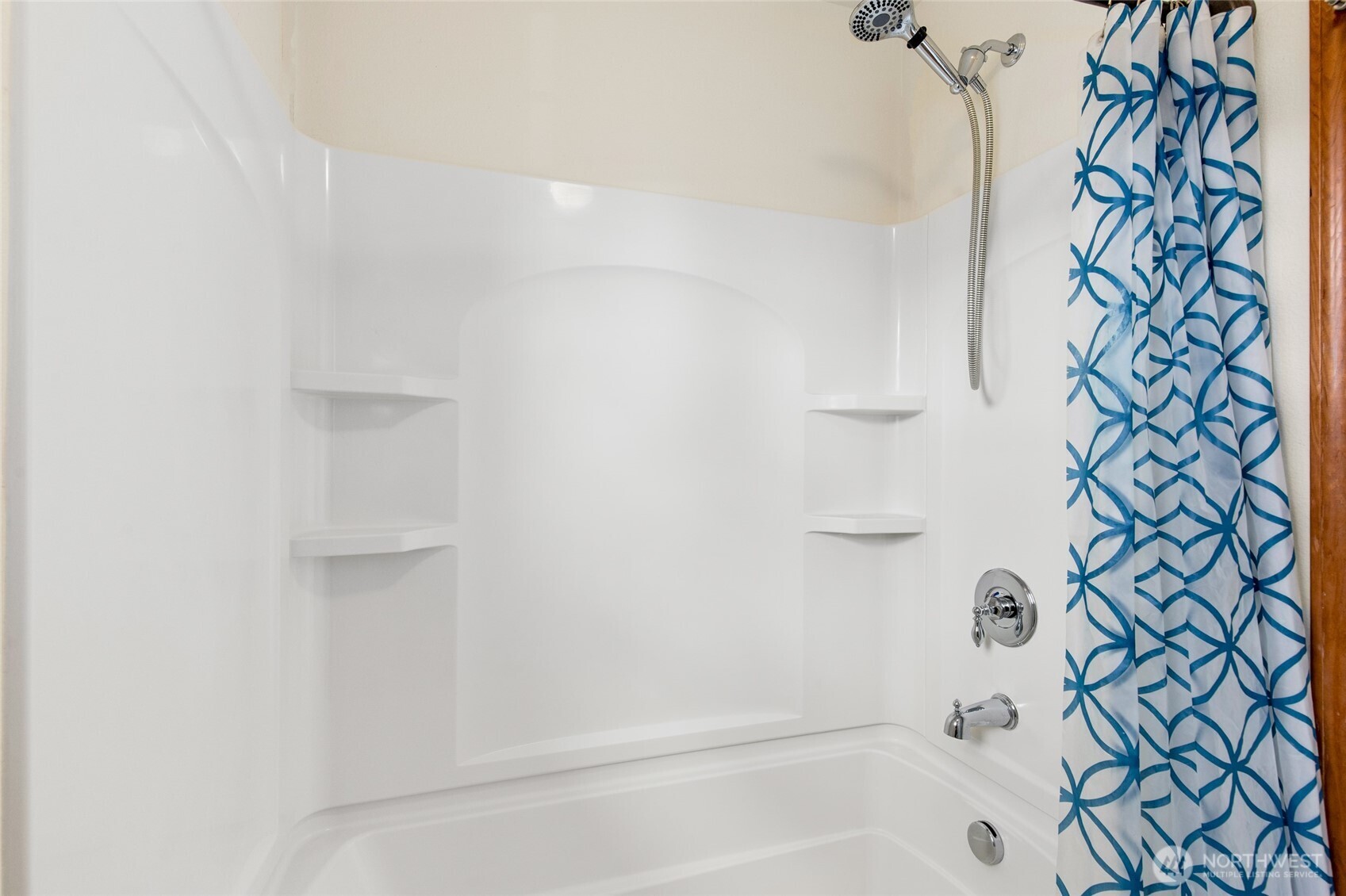 5907 77th Drive NE, Marysville, WA 98270