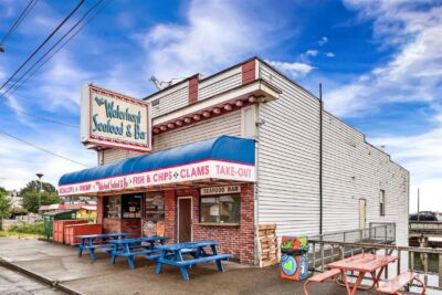 521 W Holly Street , Bellingham, WA 98225-3921