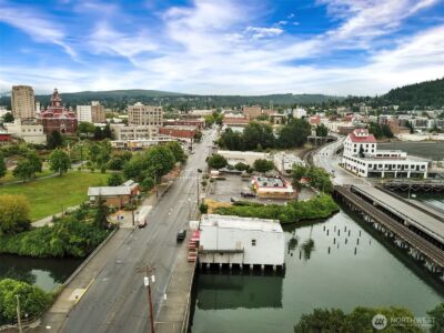 521 W Holly Street , Bellingham, WA 98225-3921 - Photo 17