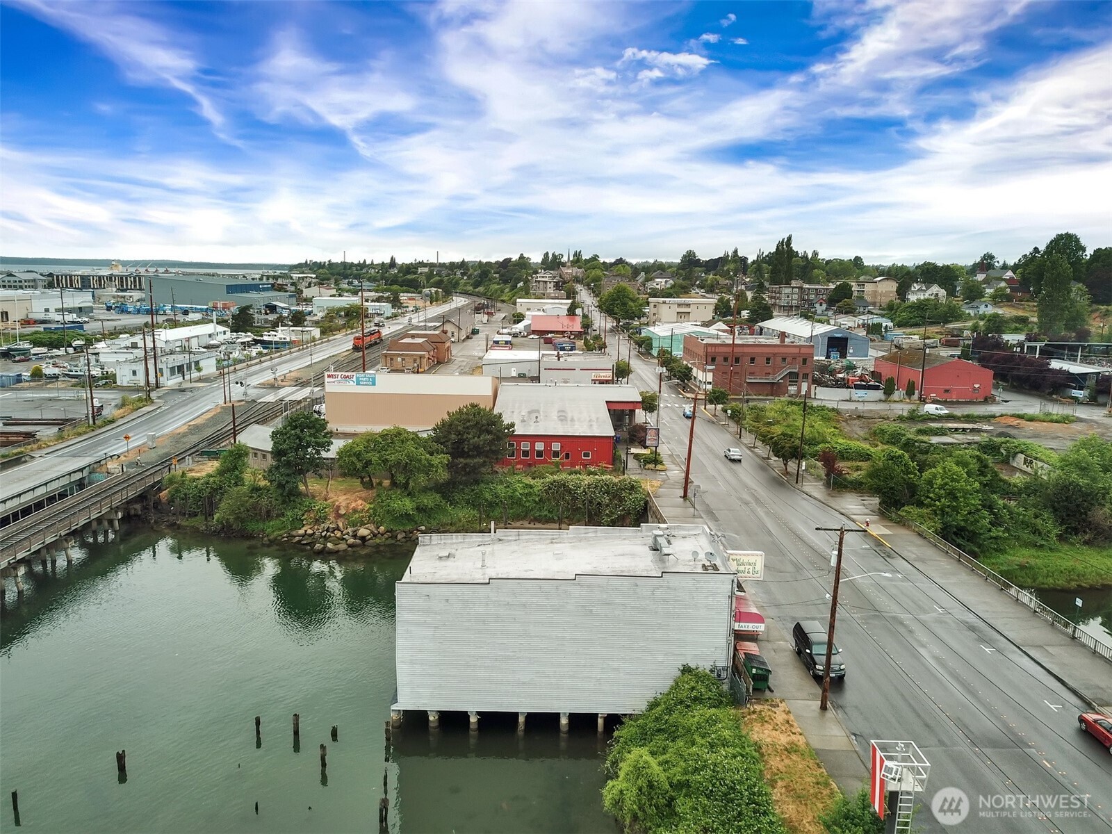 521 W Holly Street , Bellingham, WA 98225-3921