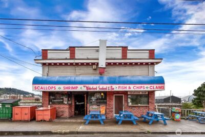 521 W Holly Street , Bellingham, WA 98225-3921 - Photo 3