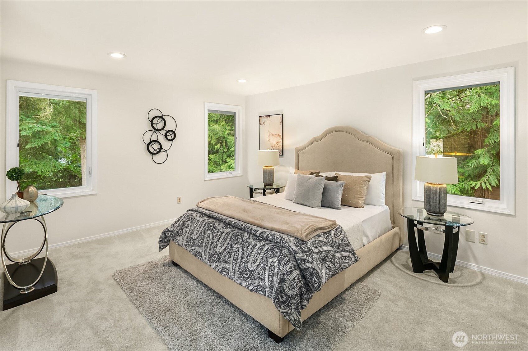 24106 NE 6th Place , Sammamish, WA 98074