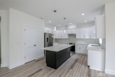 13023 51st Avenue E, Tacoma, WA 98446 - Photo 9